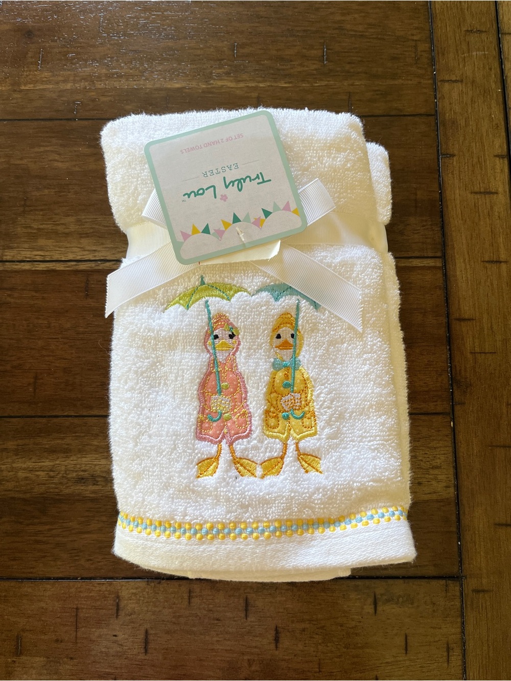 TRULY LOU White Towel with Pink & Yellow Duck Embroidery